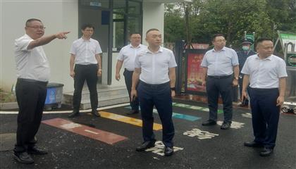 遂寧興業(yè)集團(tuán)召開(kāi)“問(wèn)題大排查、作風(fēng)大整治、工作大提升”專(zhuān)項(xiàng)行動(dòng)現(xiàn)場(chǎng)推進(jìn)會(huì)